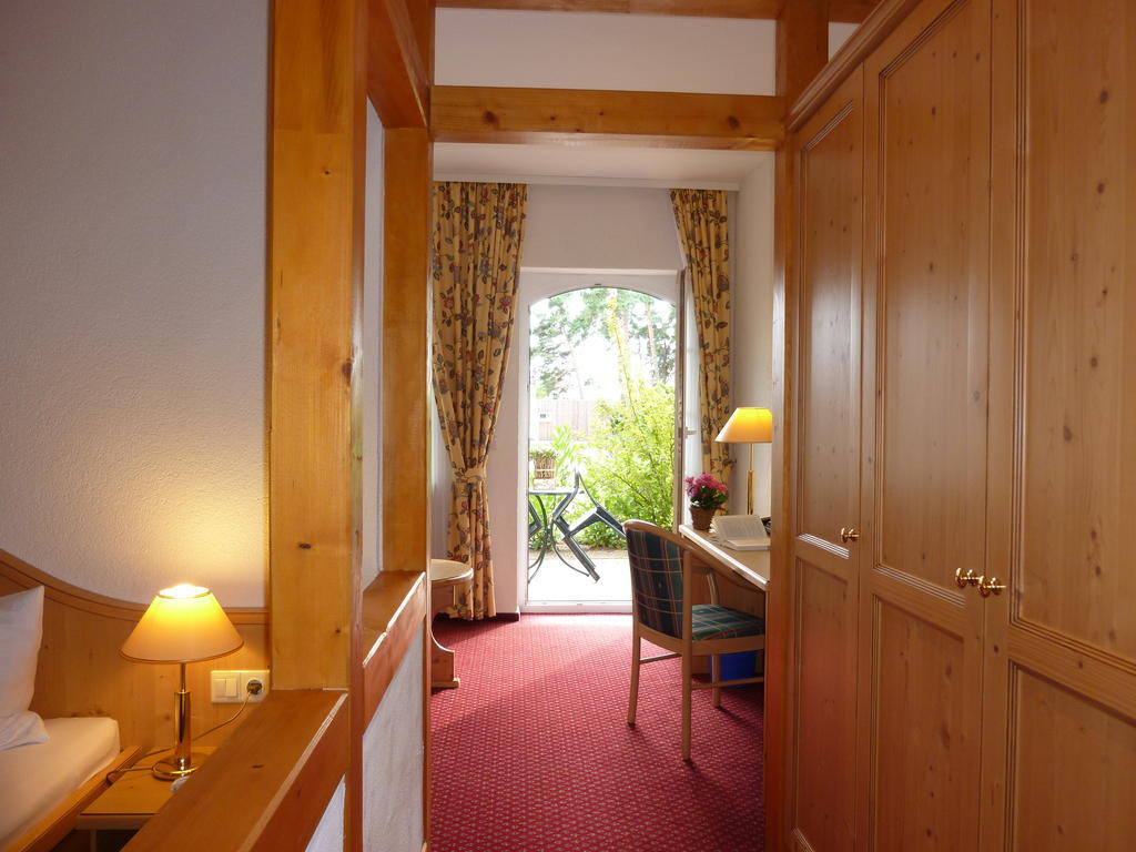 Landhaus Mueritzgarten Hotel Garni Röbel Chambre photo
